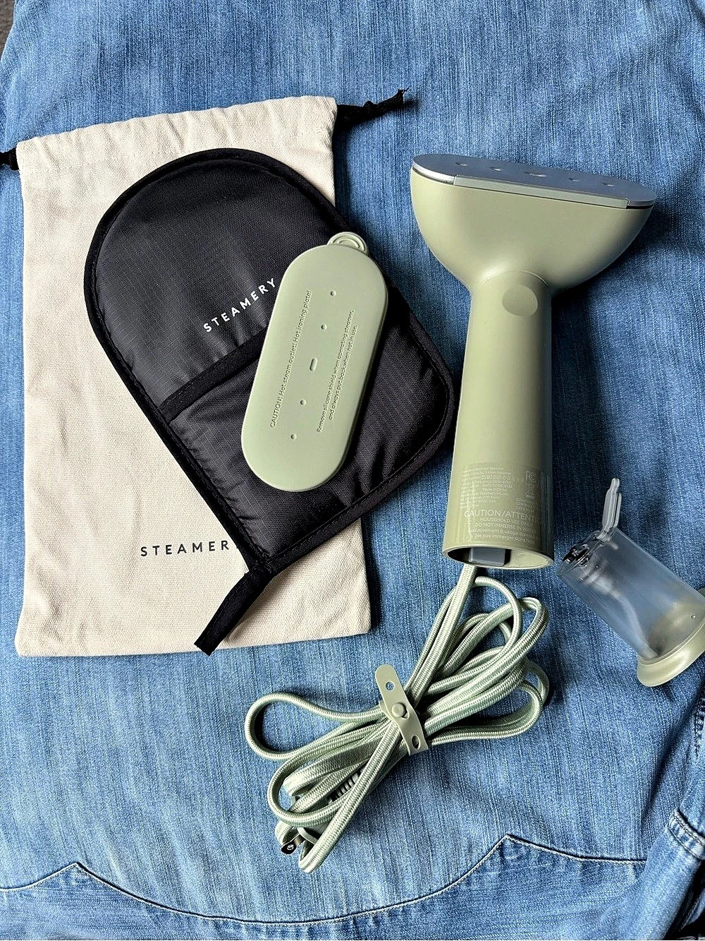 Steamery Cirrus 3 Iron Steamer - Sage × 1
ABS Plastic, Aluminum, Stainless Steel